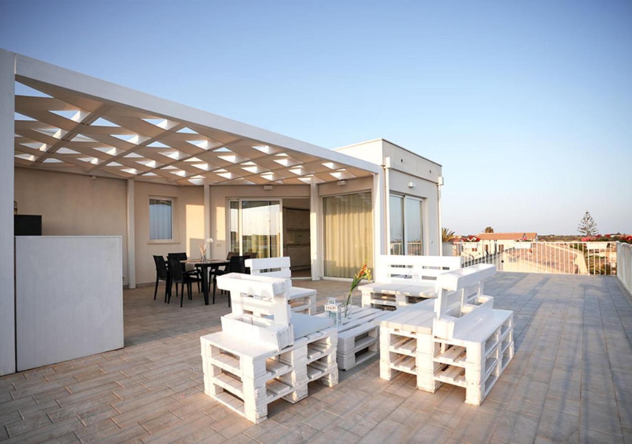 Keys Of Sicily - Marina Di Modica Apartment Luaran gambar