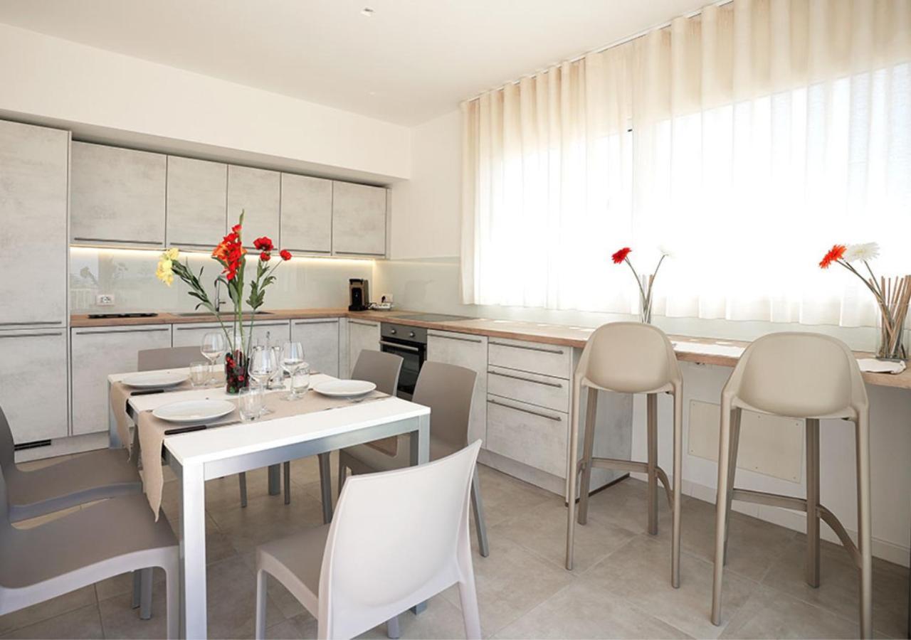Keys Of Sicily - Marina Di Modica Apartment Luaran gambar